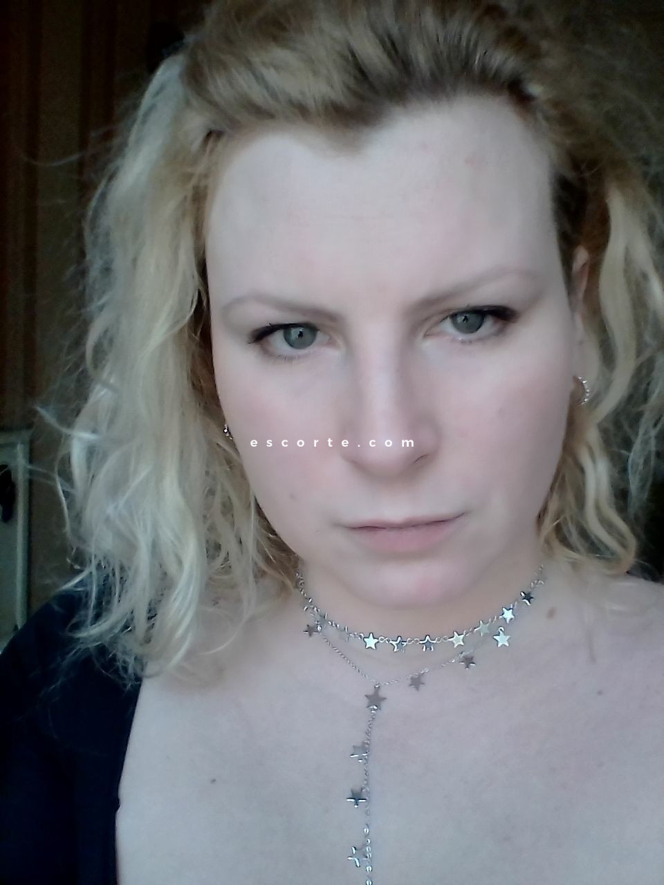annonce de call girl escort Paris Karina